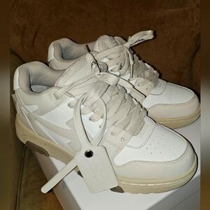 Off-White Out Of Office Sneaker.  Women Size 9US 39EU